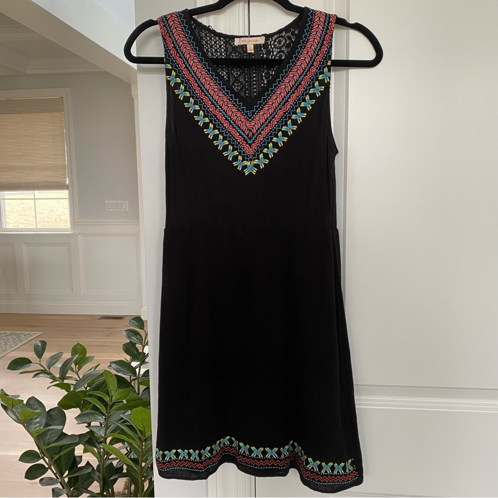 Skies are Blue Maebelle Embroidered black dress. Size Small.